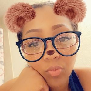 Meet your Posher, Sarah-marie